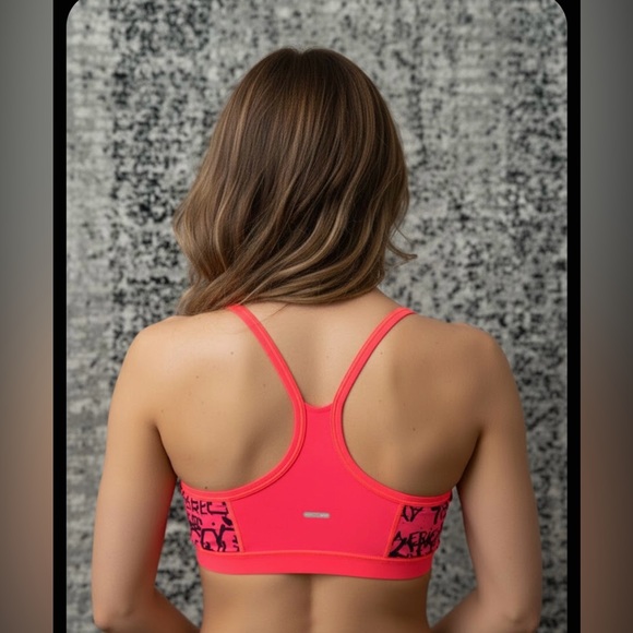 Aerie Bright Pink Graphic Sports Bra - Picture 2 of 5